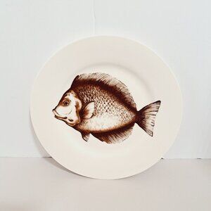 Z Gallerie White Plate With Fish Design‎